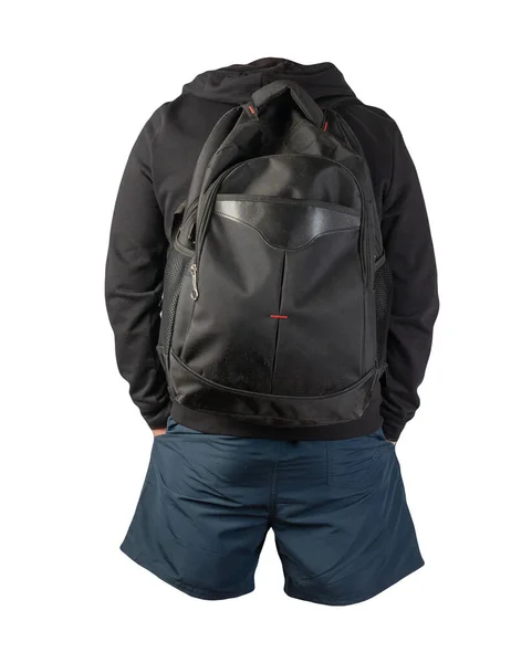 Schwarzer Rucksack Schwarzes Sweatshirt Mit Kapuze Dunkelblaue Shorts Auf Weißem — Stockfoto