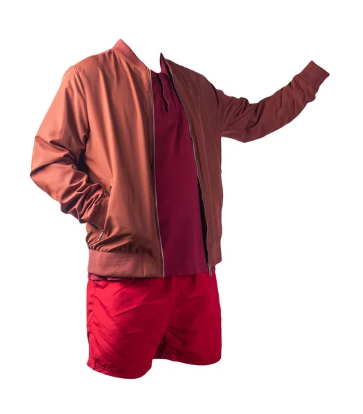 Męska Ciemnoczerwona Kurtka Bombowa Burgundowa Koszula Czarne Spodenki Sportowe Odizolowane — Zdjęcie stockowe