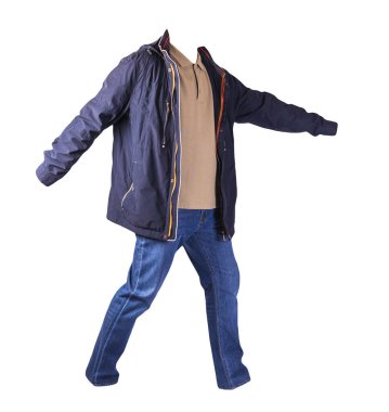 Koyu mavi ceket, bej gömlek ve beyaz arka planda izole edilmiş mavi kot pantolon. Sıradan moda kıyafetleri.