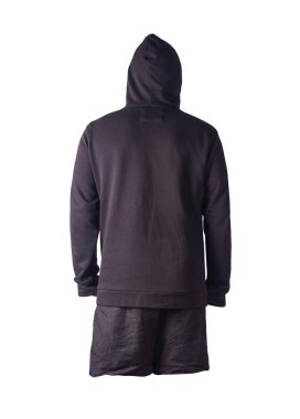 Kapüşonlu demir fermuarlı siyah kazak ve beyaz arka planda siyah spor şortlu. Günlük spor kıyafetleri.