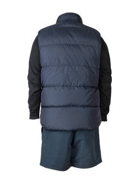 Koyu mavi kolsuz ceket, siyah kazak ve beyaz arka planda izole edilmiş koyu mavi spor şort. Her gün için kıyafet