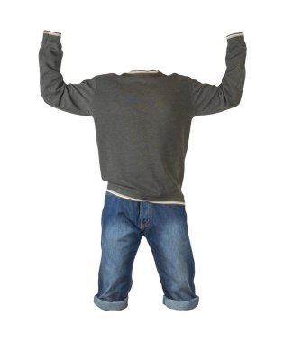 Beyaz arkaplanda koyu mavi şort ve gri sweatshirt var. Erkek pantolonu.