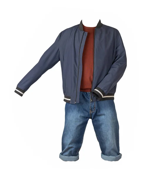 斜纹棉布蓝色短裤 深红色毛衣和深蓝色夹克在拉链上 白色背景隔离 — 图库照片
