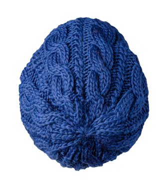 Kadınların mavi şapkalı üst manzarası. Örgü şapka beyaz arkaplanda izole.