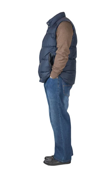 ダークブルーのノースリーブジャケット ブルーのジーンズ セーター ブラックの革の靴は白い背景に隔離されています カジュアルスタイル — ストック写真