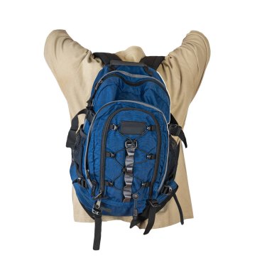  Bej tişört için giyinmiş koyu mavi sırt çantası beyaz arka planda izole edilmiş.. 