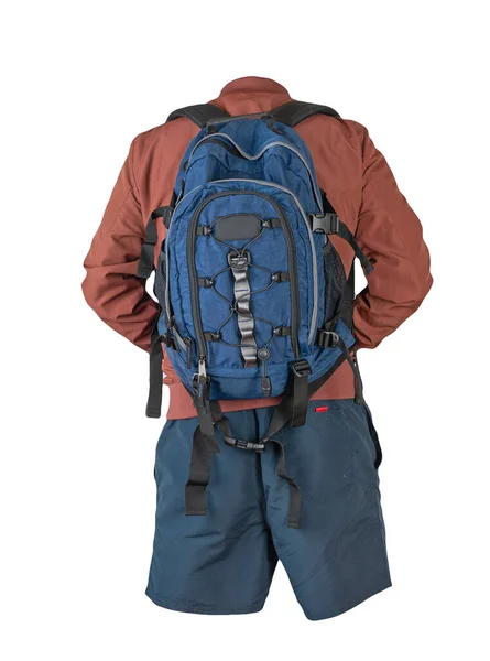 Blauer Rucksack Dunkelblaue Shorts Rote Sommerjacke Auf Weißem Hintergrund Freizeitkleidung — Stockfoto