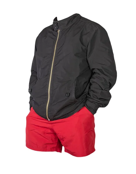 メンズブラックジャケットとレッドスポーツショートパンツはホワイトを基調としています ファッショナブルなカジュアルウェア — ストック写真