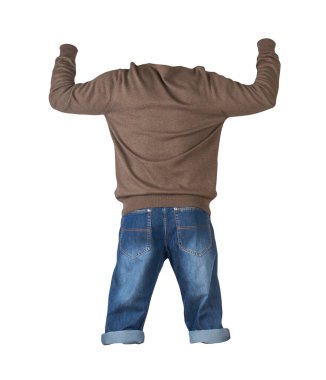 Koyu mavi şort ve kahverengi örgü süveter beyaz arka planda izole edilmiş. Erkek pantolonu.