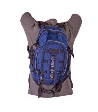  Gri tişört için giyinmiş koyu mavi sırt çantası beyaz arka planda izole edilmiş.. 