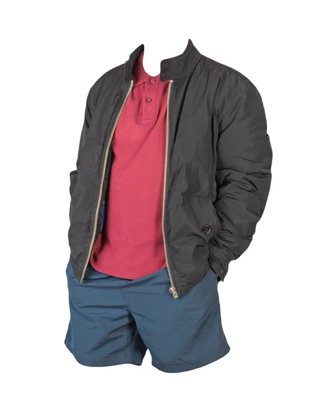 Jaqueta Preta Masculina Camisa Vermelha Escura Calções Esportivos Azuis Escuros — Fotografia de Stock