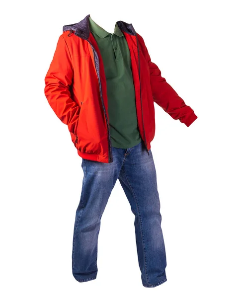 红色夹克 绿色衬衫 蓝色牛仔裤 白色背景隔离 休闲装 — 图库照片