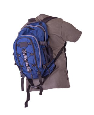  Gri tişört için giyinmiş koyu mavi sırt çantası beyaz arka planda izole edilmiş.. 