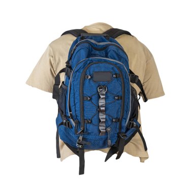  Bej tişört için giyinmiş koyu mavi sırt çantası beyaz arka planda izole edilmiş.. 