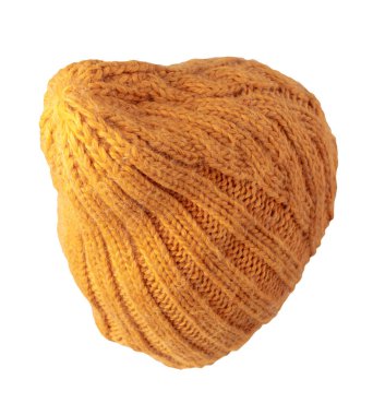 Beyaz arka planda izole edilmiş turuncu şapka. Sıcak kış aksesuarı