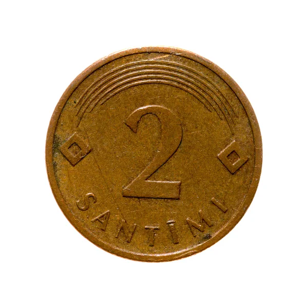 Pièce de monnaie deux centimes Lettonie isolé sur fond blanc. vue de dessus — Photo