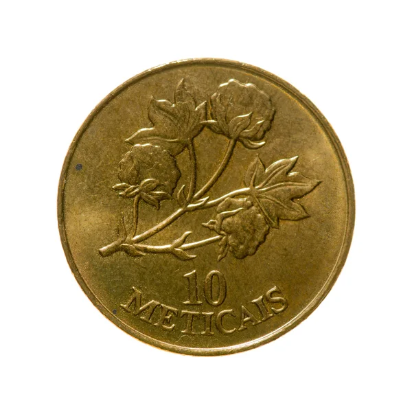 모잠비크 메티칼 10 동전 흰색 배경에 고립입니다. 맨 위로 — 스톡 사진