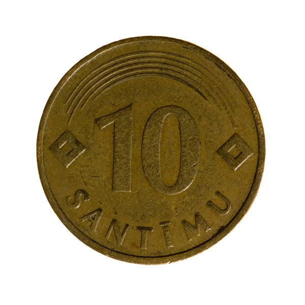 Monedas de metal diez céntimos Letonia aislado sobre fondo blanco. a — Foto de Stock