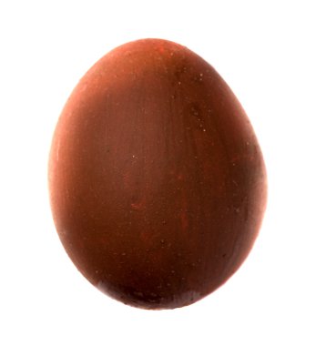 Paskalya yumurtası beyaz arkaplanda izole