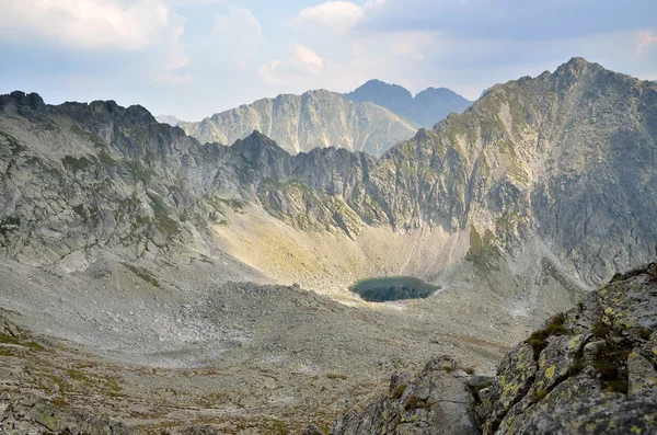 Estate paesaggio montano. — Foto Stock