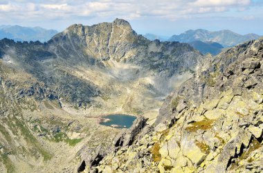 Yaz dağı manzarası. 