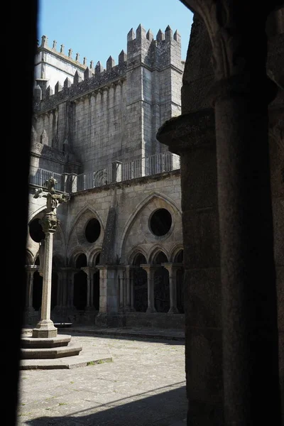 Corte Dentro Catedral Oporto Portugal —  Fotos de Stock