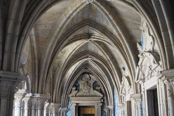 葡萄牙波尔图大教堂一楼拱门 — 图库照片