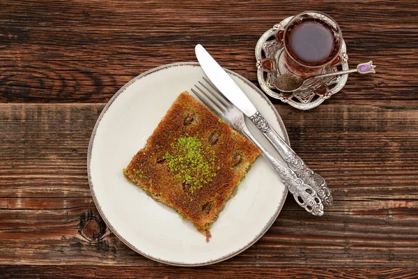 Close Van Traditionele Turkse Dessert Kadayif Met Pistache Poeder Birma — Stockfoto