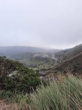 Yanmin bulutlarla kaplı olacak.