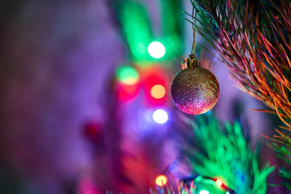 Árvore Natal Decorada Com Bolas Luzes — Fotografia de Stock