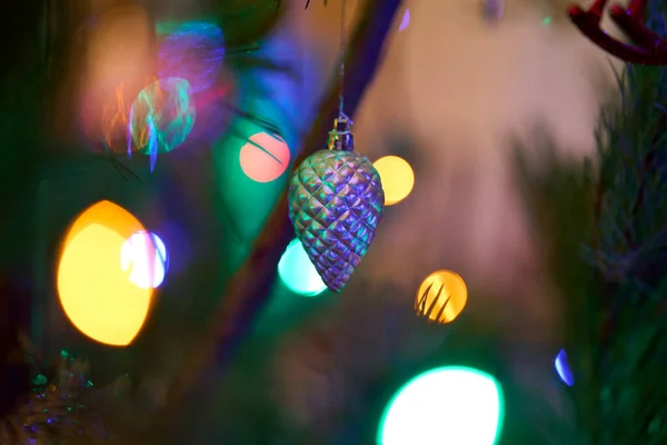 Árvore Natal Decorada Com Bolas Luzes — Fotografia de Stock