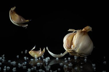 sarımsak, balkabağı ve biberiye.