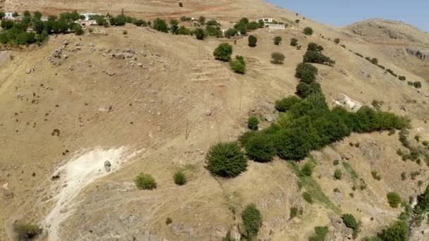 Alcune case su una montagna in Turchia. — Video Stock