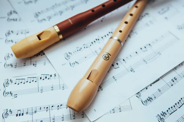 Grabadoras con notas musicales — Foto de Stock