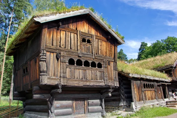 Histórica casa de madera noruega en el museo al aire libre, Oslo Fotos De Stock Sin Royalties Gratis