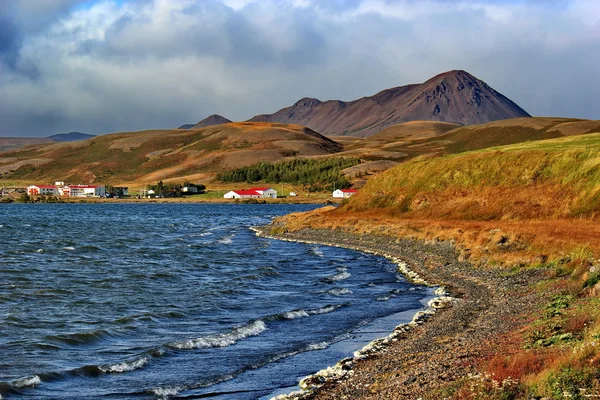 Renkli lake Myvatn, İzlanda