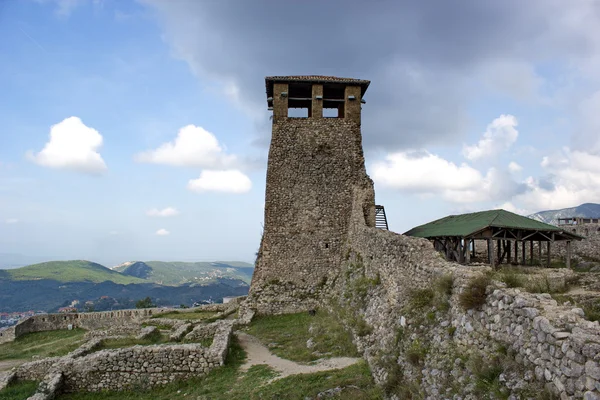 Vecchia torre nel castello areale a Kruje, Albania — Foto Stock