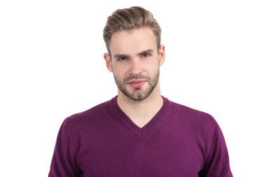 Düzenli olarak berberini ziyaret et. Tıraşsız, şık saçlı, beyaz tenli bir adam. Kuaför salonu. Moda berber dükkanı. Uzman saç bakımı. Kafa derinle ilgileniyorum..