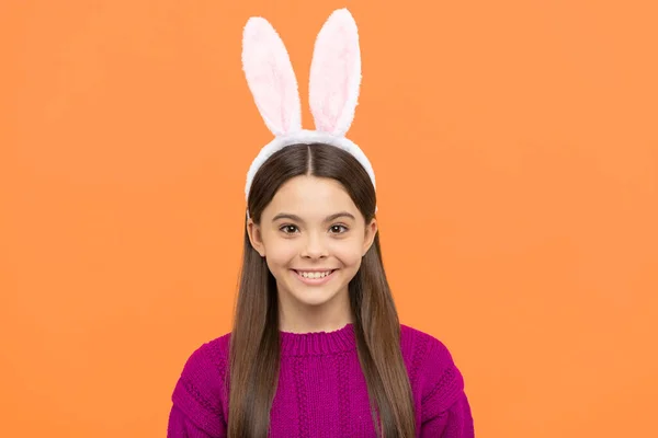 Frohe Osterfeiertage Lustiges Kind Hasenohren Teenager Mädchen Tragen Hasenkostüm Osterhasenjagd — Stockfoto