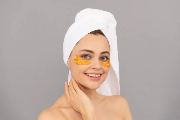 Eerste Prioriteit Cosmetische Gezichtscollageen Hydraterende Huid Cosmetologie Vrouw Badstof Handdoek — Stockfoto