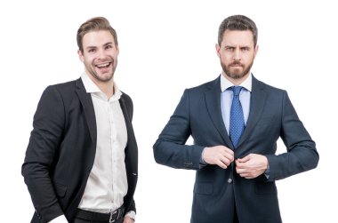 İş adamı kılığındaki patron ve çalışanlar beyaz, iş modasında izole edilmiş..