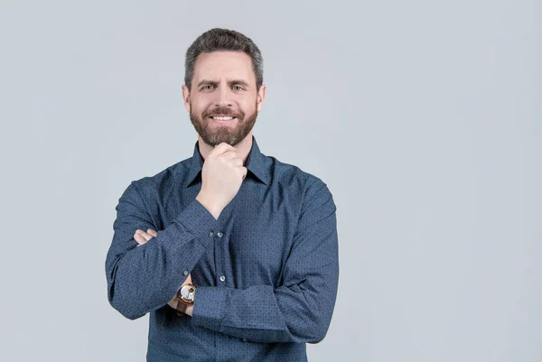 Feliz Homem Raspado Sorriso Com Dentes Saudáveis Negócios Estilo Casual — Fotografia de Stock