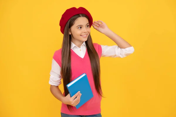 Criança Inteligente Inteligente Com Livro Estudante Adolescente Tween Juventude Educação — Fotografia de Stock