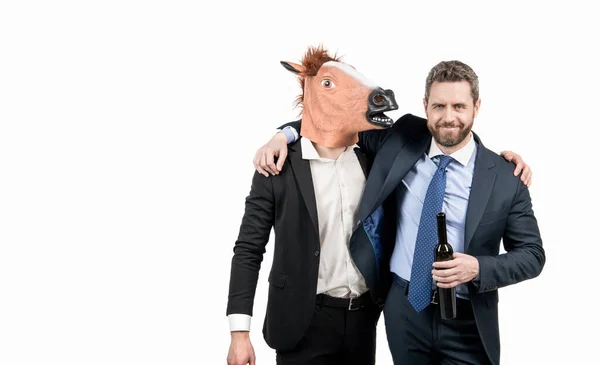 Compañeros Trabajo Tipo Con Cabeza Caballo Hombre Con Botella Vino —  Fotos de Stock