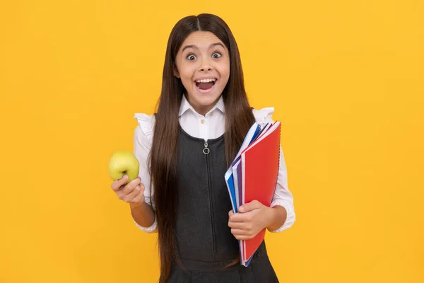 Learning Surprise Surprised Kid Hold Apple Books Back School Knowledge — Stock Photo, Image