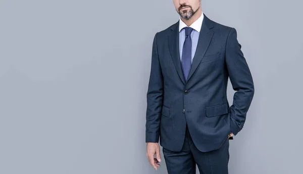 Eleganz Pur Erfolgreicher Mann Nüchternen Anzug Unternehmer Oder Manager Männermode — Stockfoto