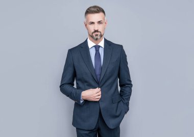 Karizmatik iş adamı takım elbiseli, karizmatik.