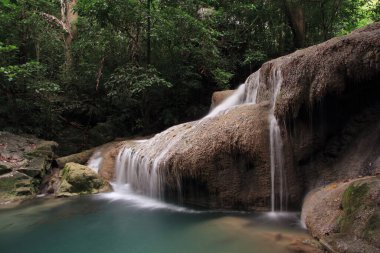 Tayland Ulusal Parkı 'ndaki Şelaleler