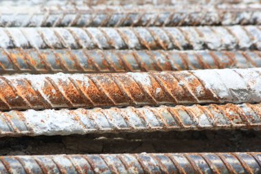 İnşaat alanında çelik.