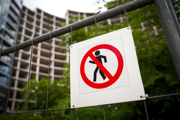 Не вводите знак - только авторизованный персонал
